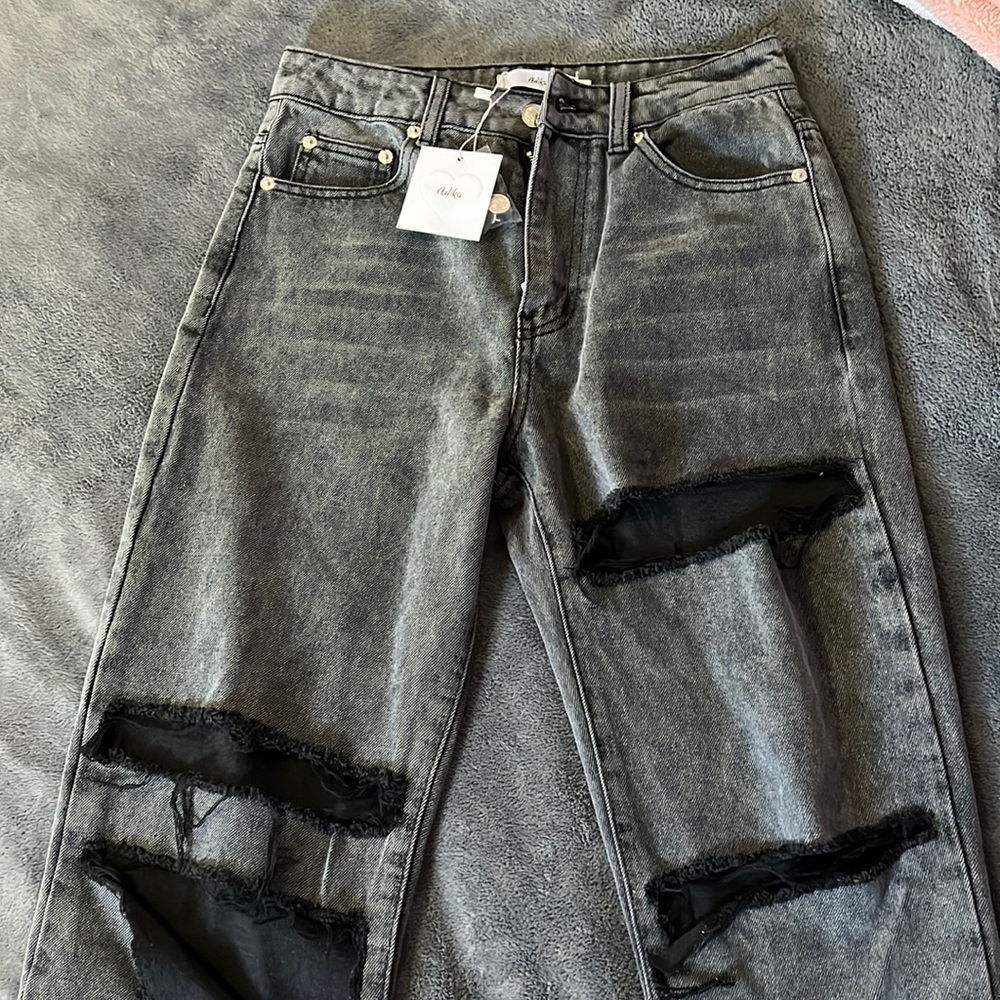 Adika jeans
